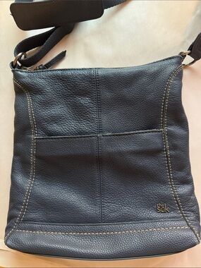 The Sak Lucia Pebbled Leather Crossbody Bag purse Indigo Navy Strap Zip Pockets